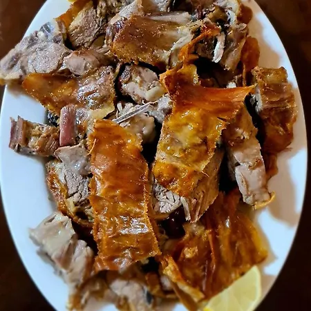 Te Sadiku فندق Gramsh