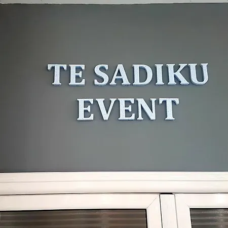 فندق Te Sadiku 3*