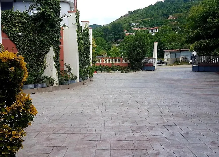 Hotel Te Sadiku Gramsh